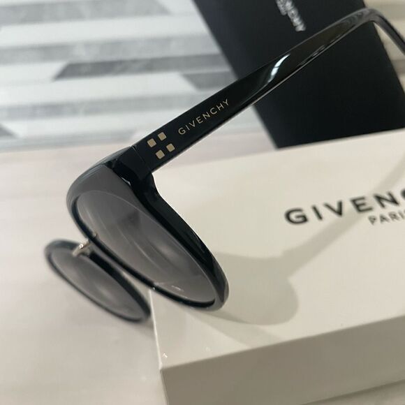NIB Givenchy GV 7115/F/S Unisex Sunglasses - Picture 8 of 11